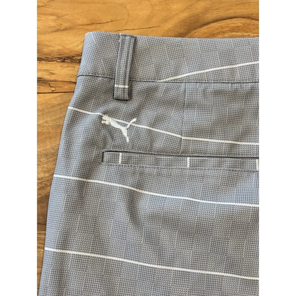 Puma  Mens 34 Golf‎ Shorts Gray Stripe DryCELL Performance Stretch 572327